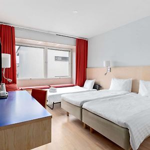 Family Twin Room